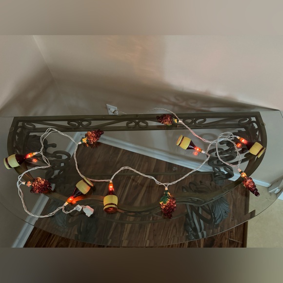 EUC 10-Count Grape and Wine Bottle Novelty String Christmas Light Set - Picture 3 of 8